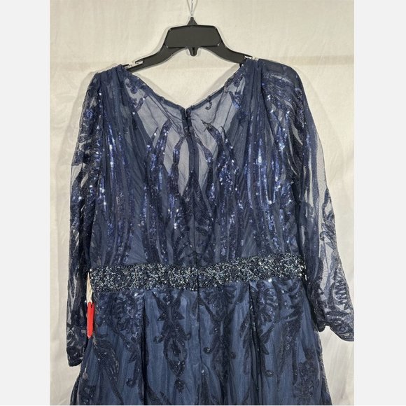 NWT $598 Mac Duggal [ 18 ] Damask Sequin Long‎ Sleeve Gown in Midnight Blue - Picture 13 of 16